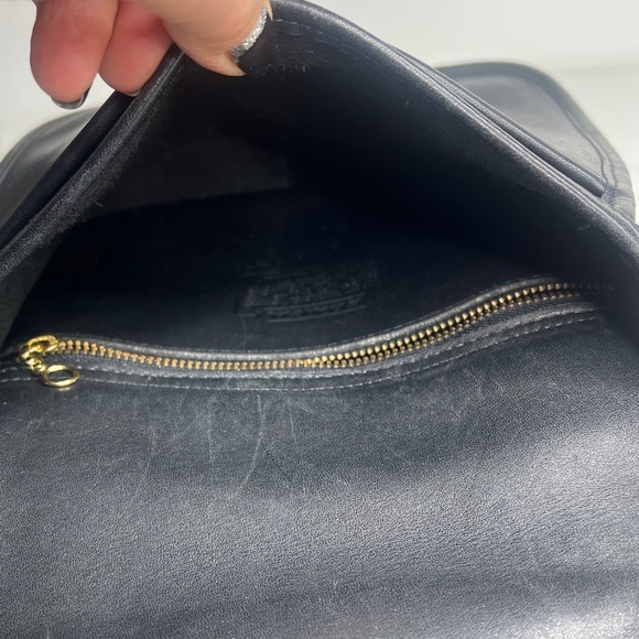 Coach Lindsay Black Leather Crossbody Bag - Picture 10 of 12